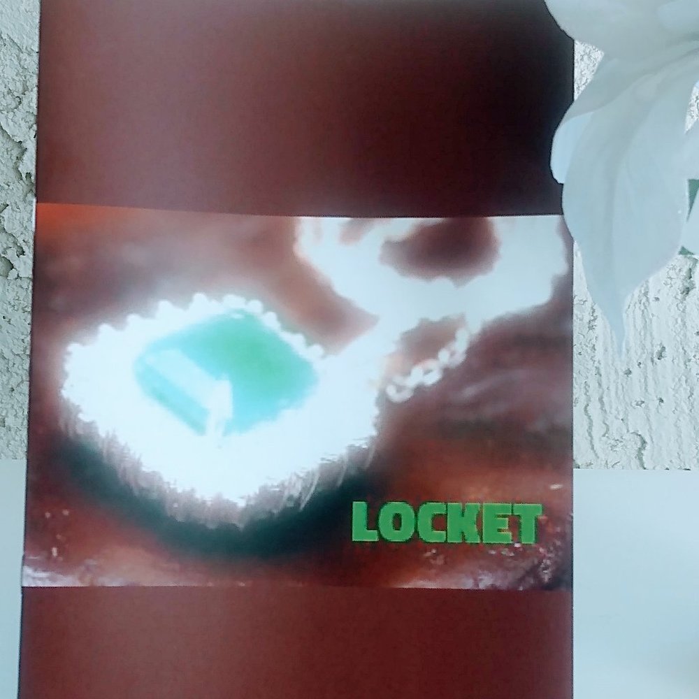 The Green Locket: Essence of Destiny